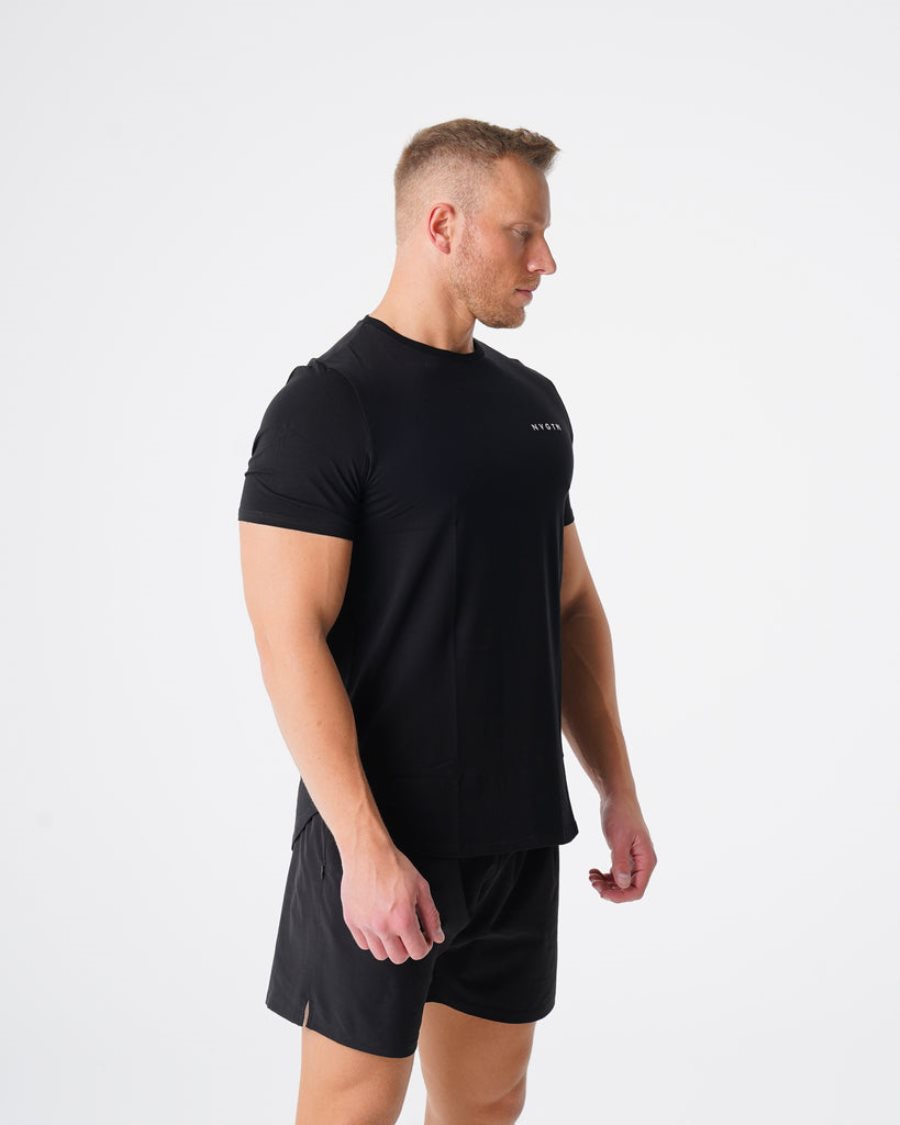 Black Men's NVGTN Pulse Fitted T Shirts Dubai | CmgzWkYB