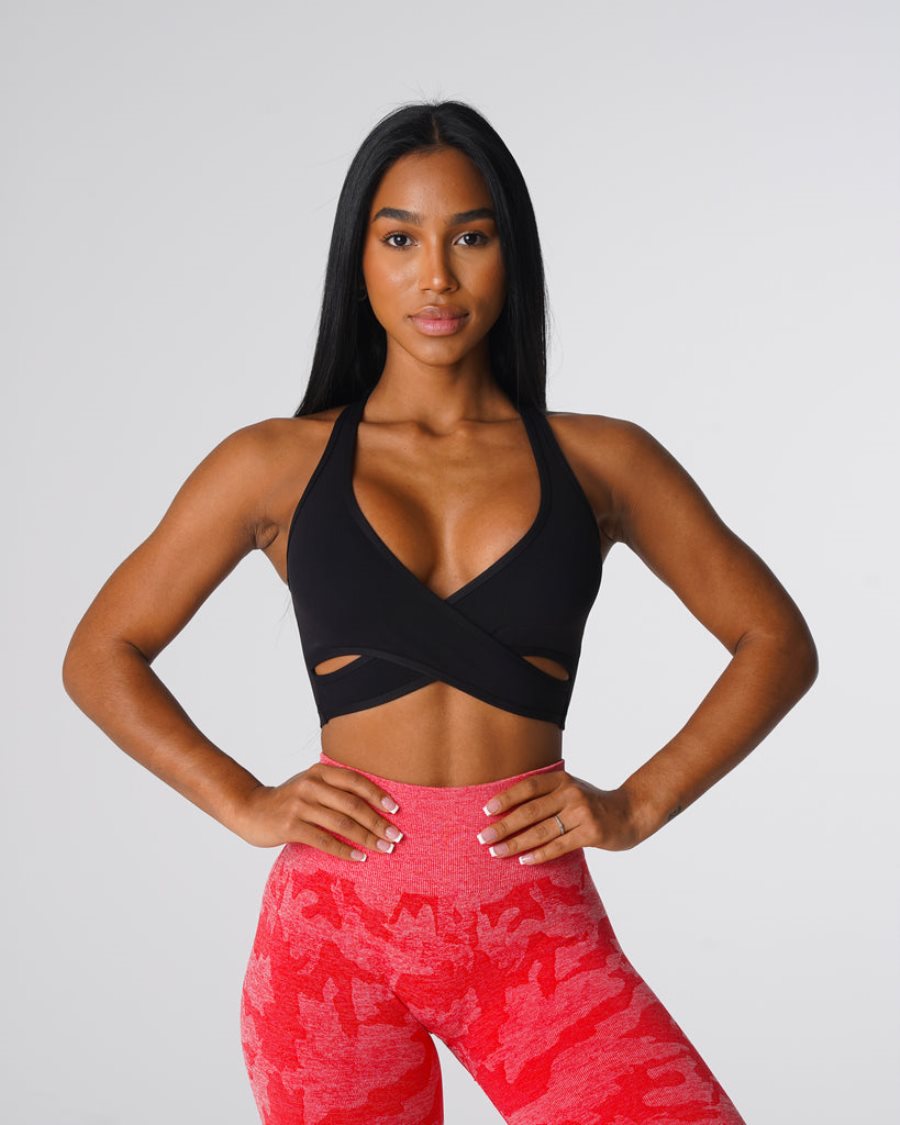 Black Women\'s NVGTN Radiance Sports Bra Dubai | UMe7iSBB