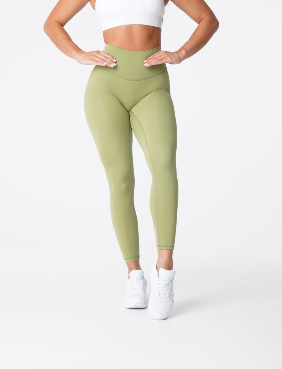 Olive Women's NVGTN Signature 2.0 Leggings Dubai | DmVnuPrX