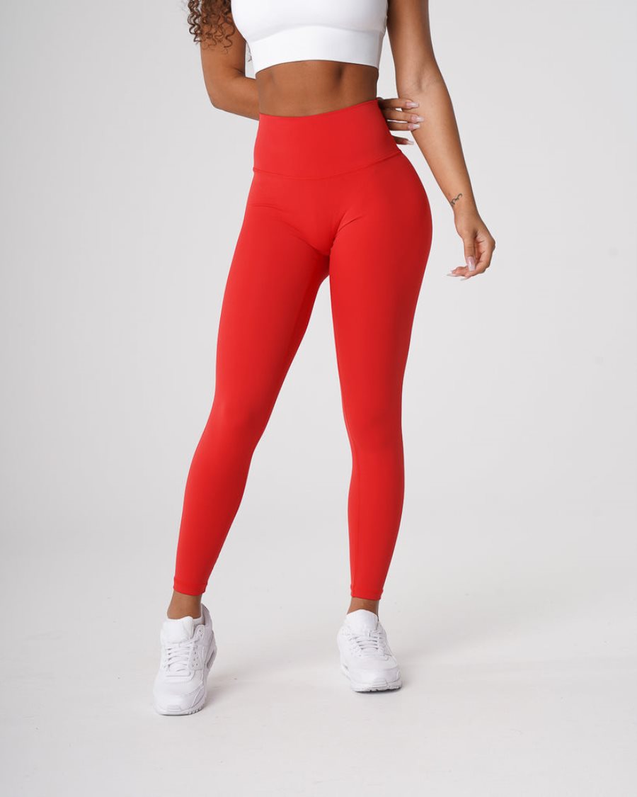 Red Women\'s NVGTN Signature 2.0 Leggings Dubai | 94nCiBOE