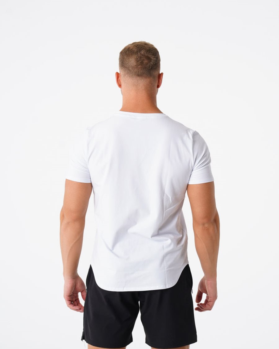 White Men's NVGTN Pulse Fitted T Shirts Dubai | BbZgIjVA