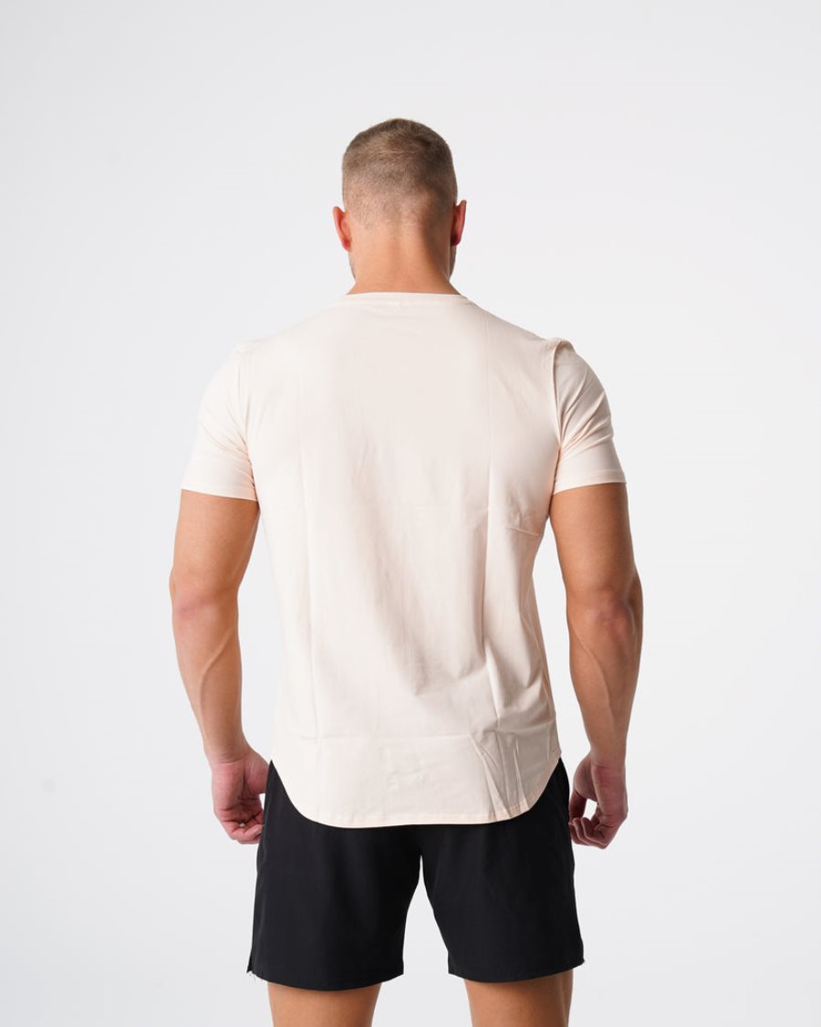 White Men's NVGTN Pulse Fitted T Shirts Dubai | P5MDOz5E