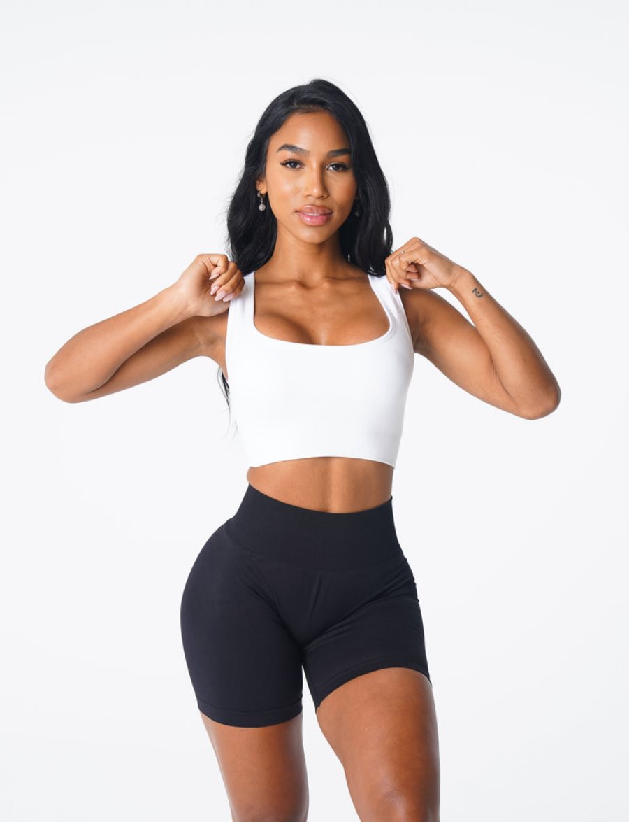 White Women's NVGTN Eclipse Seamless Sports Bra Dubai | YQPw8ZYV