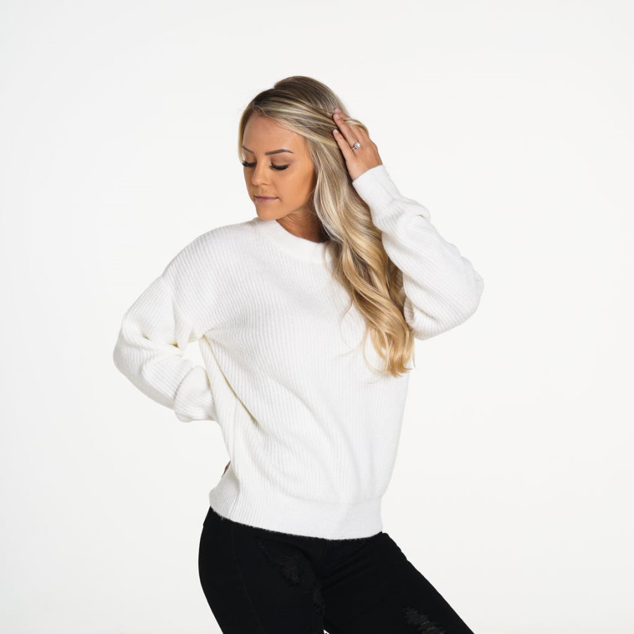 White Women's NVGTN Snowy Nights Oversized Sweaters Dubai | 0HRbtcM9