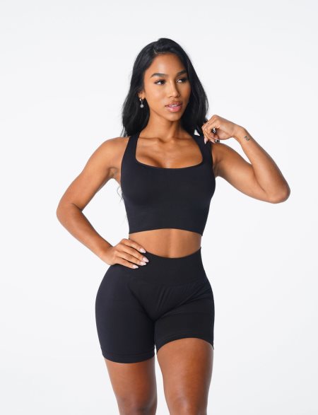 Black Women's NVGTN Ignite Seamless Sports Bra Dubai | LRnRwLUA